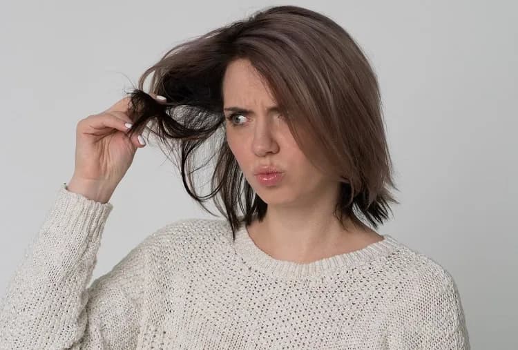 Jak wyplukac kolor po farbowaniu? 5 skutecznych domowych metod na ratunek.